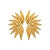 Boucles d'oreille Magda, motif feuillage texturé en acier pvd doré. 