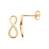 Puces d'oreille Infinity, motif infini serti d'oxydes de zirconium. Plaqué or 750 millièmes. Présentées de face et de profil.