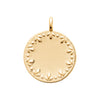 Médaille Leaves 18 mm, motifs mini feuilles disposées sur le contour de la médaille. Finition poli vif. Plaqué or 750 millièmes